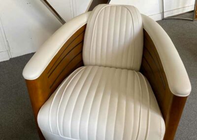 Monsieur le rempailleur canneur 92 en Hauts-de-Seine sur Neuilly-sur-Seine (92) et les alentours .. : Tapissier, tapisserie d’ameublement, canneur, cannage de chaise et rempailleur, rempaillage de chaise abîmée, remise en état de sièges anciens, fauteuil décousu
