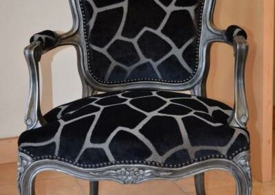 Monsieur le rempailleur canneur 92 en Hauts-de-Seine sur Neuilly-sur-Seine (92) et les alentours .. : Tapissier, tapisserie d’ameublement, canneur, cannage de chaise et rempailleur, rempaillage de chaise abîmée, remise en état de sièges anciens, fauteuil décousu