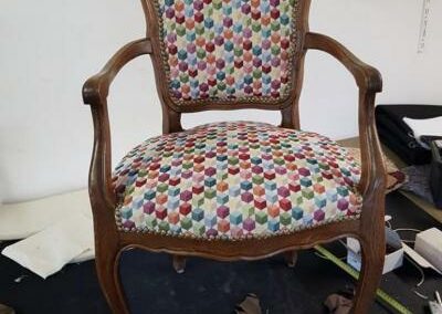 Monsieur le rempailleur canneur 92 en Hauts-de-Seine sur Neuilly-sur-Seine (92) et les alentours .. : Tapissier, tapisserie d’ameublement, canneur, cannage de chaise et rempailleur, rempaillage de chaise abîmée, remise en état de sièges anciens, fauteuil décousu