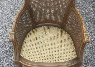 Monsieur le rempailleur canneur 92 en Hauts-de-Seine sur Neuilly-sur-Seine (92) et les alentours .. : Tapissier, tapisserie d’ameublement, canneur, cannage de chaise et rempailleur, rempaillage de chaise abîmée, remise en état de sièges anciens, fauteuil décousu